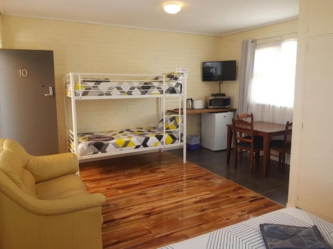 Whyalla Country Inn Motel - Holiday Sunshine Coast 5