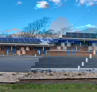 Tumbarumba Motel  Elms Restaurant - Holiday Sunshine Coast
