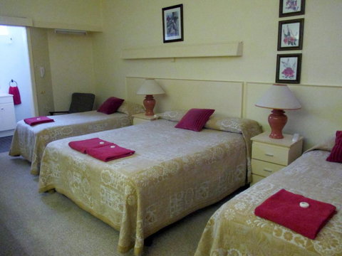 Tarra Motel - Holiday Sunshine Coast 1