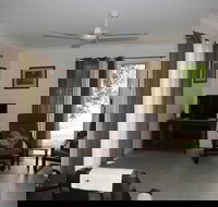 Bottlebrush BB - Holiday Sunshine Coast