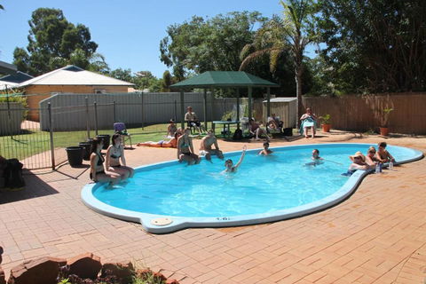 Kalbarri Backpackers YHA - Holiday Sunshine Coast 1