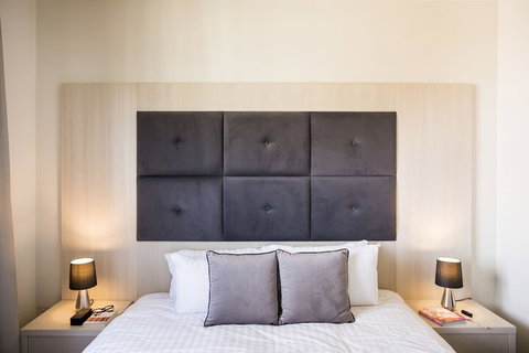 Zappeion Apartments - Holiday Sunshine Coast 4