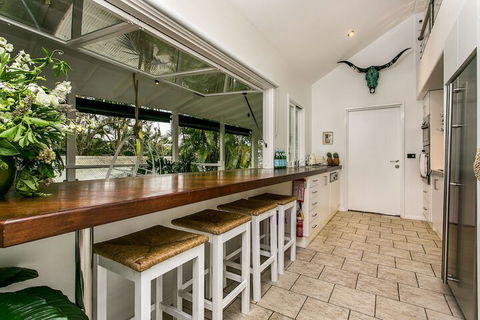 A PERFECT STAY - Cactus Rose Villa - Holiday Sunshine Coast 2
