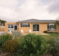 Waterfront Holiday Home Esplanade 54 - Sunshine Coast Tourism
