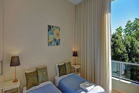 Aqua Viva 2 - Holiday Sunshine Coast 5