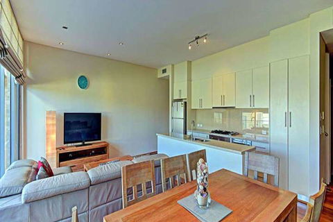 Aqua Viva 2 - Holiday Sunshine Coast 4