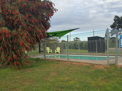 Sea Lake Motel - Holiday Sunshine Coast 0