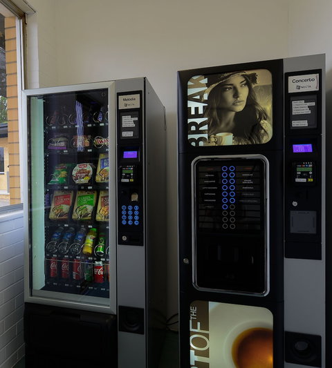 Sea Lake Motel - Holiday Sunshine Coast 1