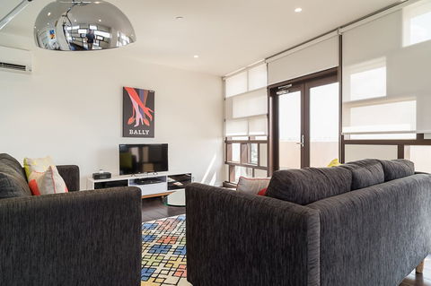 AKOM Prahran - Holiday Sunshine Coast 1