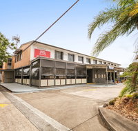 Nightcap at Camp Hill Hotel - Sunshine Coast Tourism