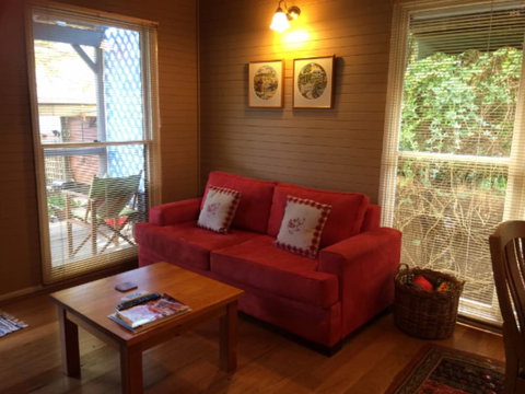 Surgeons Cottage - Sunshine Coast Tourism 6