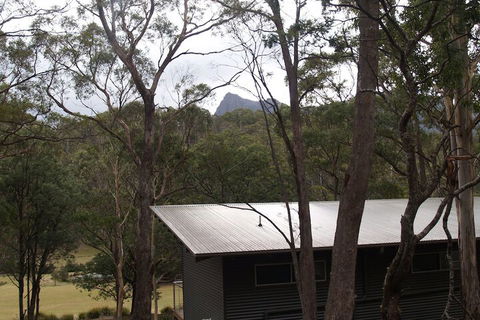 Craggy Peaks - Sunshine Coast Tourism 1
