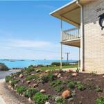 The Dolphins Beachfront Apartments - Holiday Sunshine Coast 0