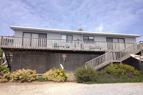 Sunset Holiday Villas - Holiday Sunshine Coast 5