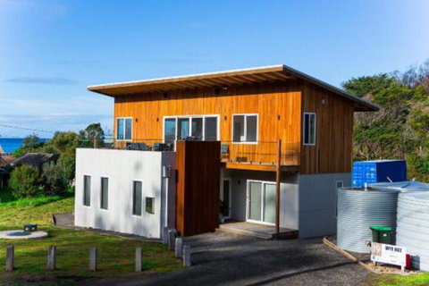 Wye Not Escape - Sunshine Coast Tourism 0