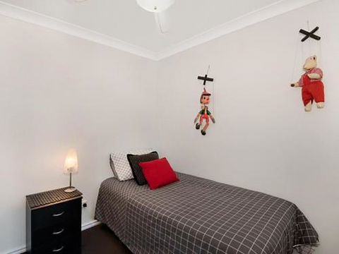 Toukley Lake House - Sunshine Coast Tourism 4