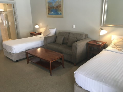 Shangri-La Gardens - Sunshine Coast Tourism 4