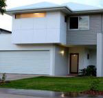 Petrie Beach Holiday Home - Sunshine Coast Tourism