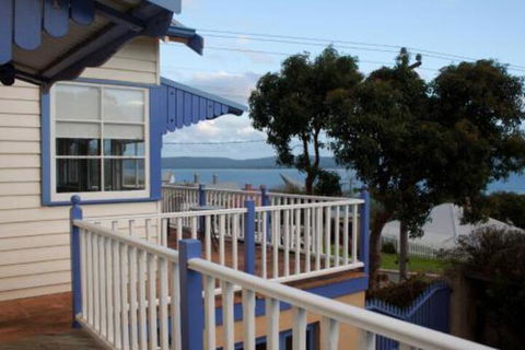 Lottis House - Holiday Sunshine Coast 0