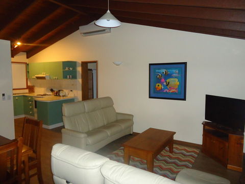 Dalmeny Shores - Sunshine Coast Tourism 0