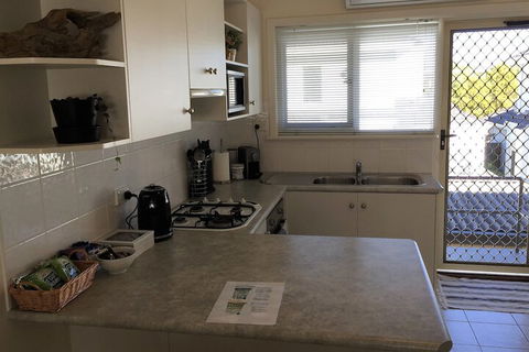Applecross Village Apartment - Holiday Sunshine Coast 5