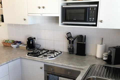 Applecross Village Apartment - Holiday Sunshine Coast 4