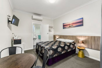Rest Motels Naracoorte - Holiday Sunshine Coast 3