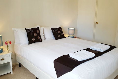 Anchor On Paramount - Holiday Sunshine Coast 6