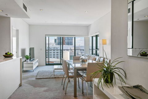 Astra Apartments Perth CBD - Holiday Sunshine Coast 3