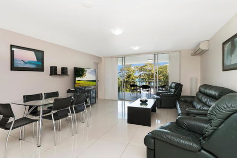 Keiths Sister - Sunshine Coast Tourism 1