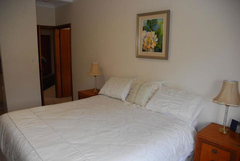 Gaerwood B & B - Holiday Sunshine Coast 2