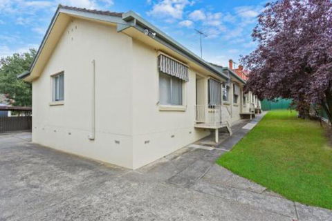 Albury Suites Parkway Lane - Holiday Sunshine Coast 1