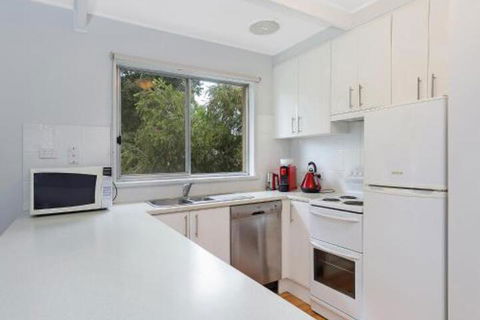 Albury Suites Parkway Lane - Holiday Sunshine Coast 2
