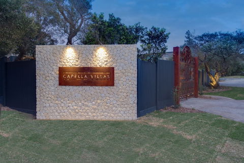 Capella Villa 1 - Sunshine Coast Tourism 3