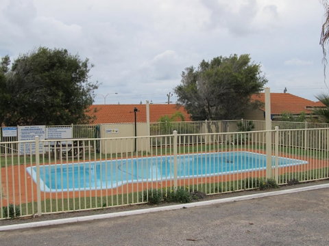 Ocean View Villas - Holiday Sunshine Coast 2