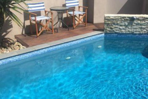 Beach Haven Poolside - Sunshine Coast Tourism 4