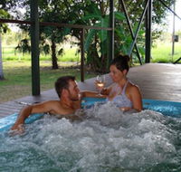 Berry Creek Bush Retreat - Holiday Sunshine Coast