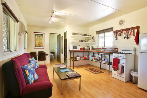 Berry Creek Bush Retreat - Sunshine Coast Tourism 7