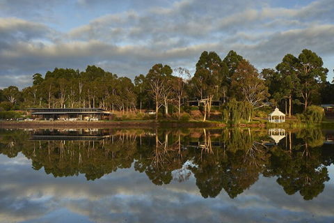 Eight Willows Retreat - Holiday Sunshine Coast 1