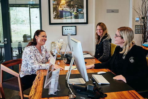 Eight Willows Retreat - Holiday Sunshine Coast 2