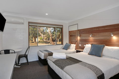 Pleasant Way River Lodge - Holiday Sunshine Coast 1