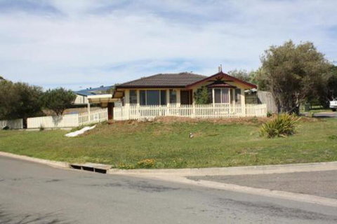 Maslin Beach House - Sunshine Coast Tourism 0