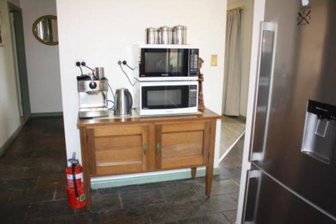 Maslin Beach House - Sunshine Coast Tourism 7