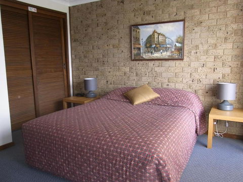 A Furnished Townhouse In Goulburn - Holiday Sunshine Coast 6