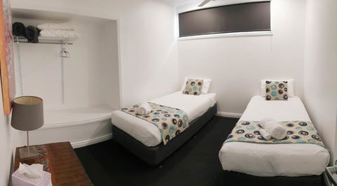 Aart Apartments - Holiday Sunshine Coast 3