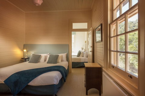 Yarrangobilly Caves House - Sunshine Coast Tourism 3