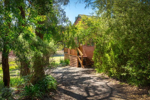 Cockatoo Cottages - Holiday Sunshine Coast 4