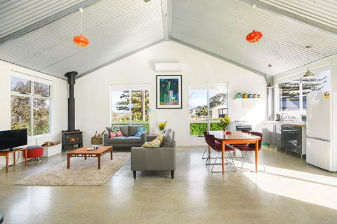Goolwa Pelican Cottage - Sunshine Coast Tourism 2