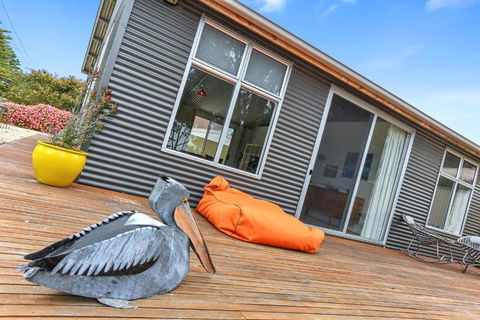 Goolwa Pelican Cottage - Sunshine Coast Tourism 1