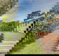 Front Beach Shack - Sunshine Coast Tourism